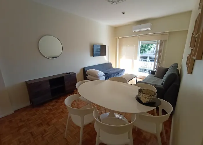 Appartement à 2 Chambres à Coucher